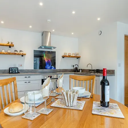 度假居 The Burrow